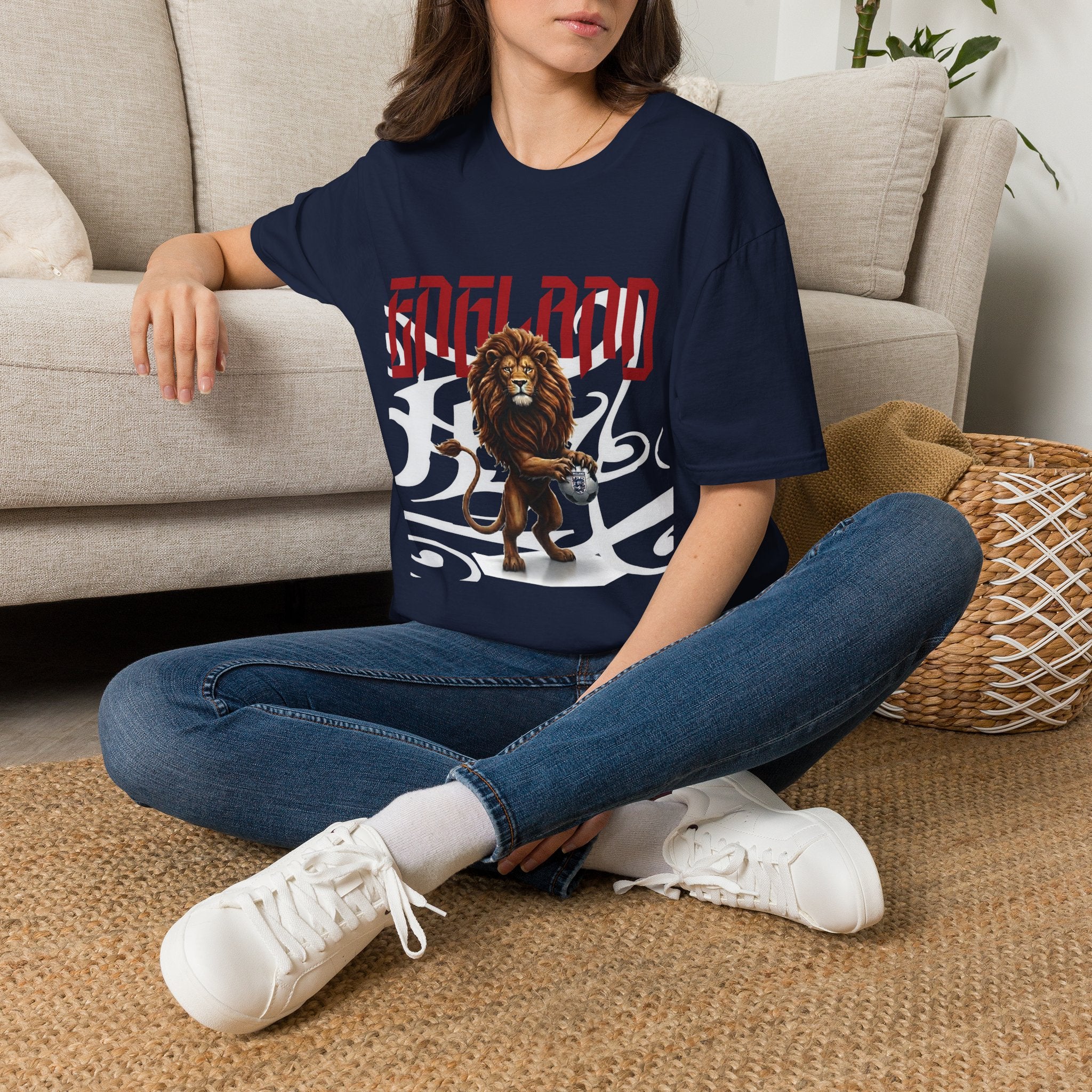 England World Cup Lion Graphic T-Shirt — Vintage Football Pride Tee