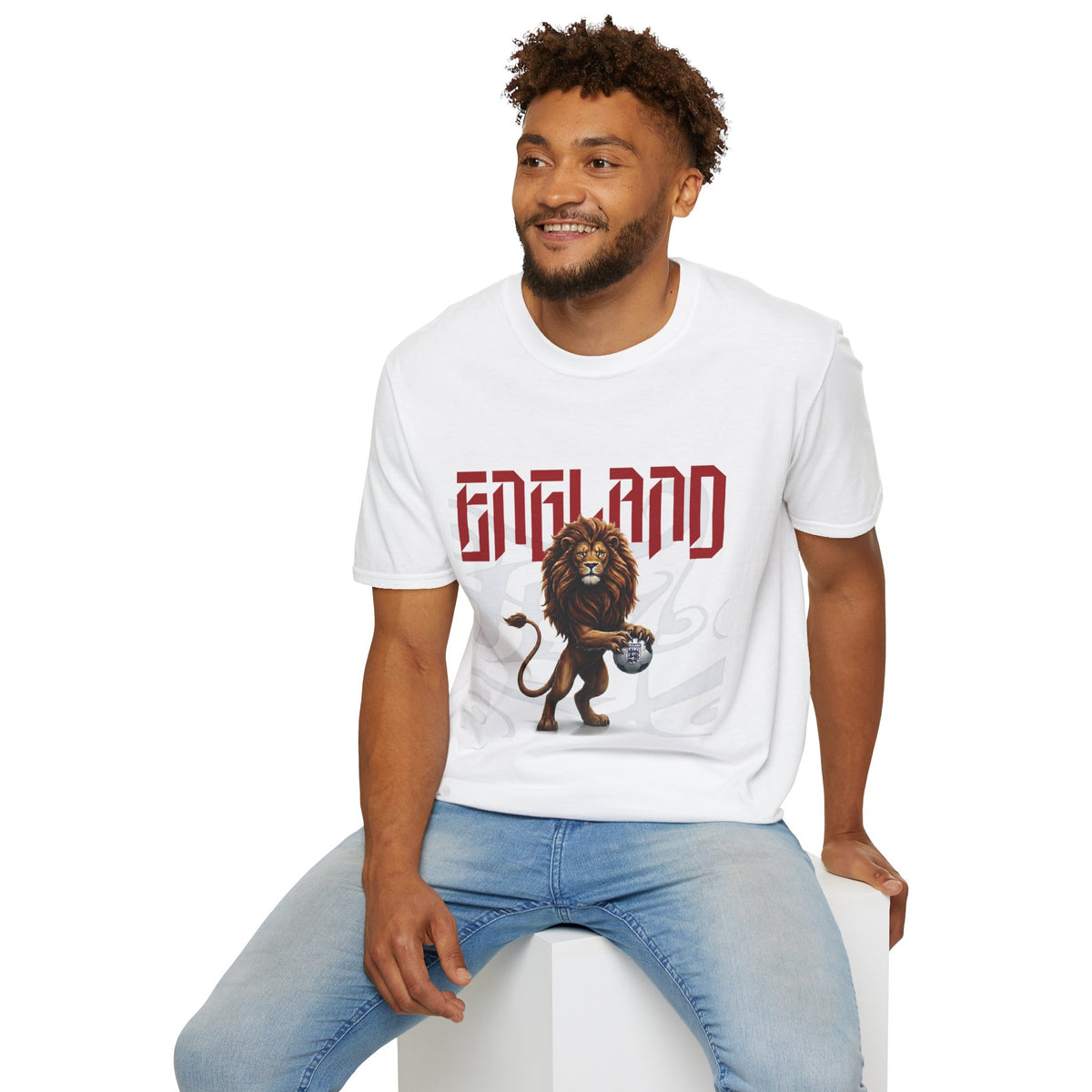 England World Cup Lion Graphic T-Shirt — Vintage Football Pride Tee